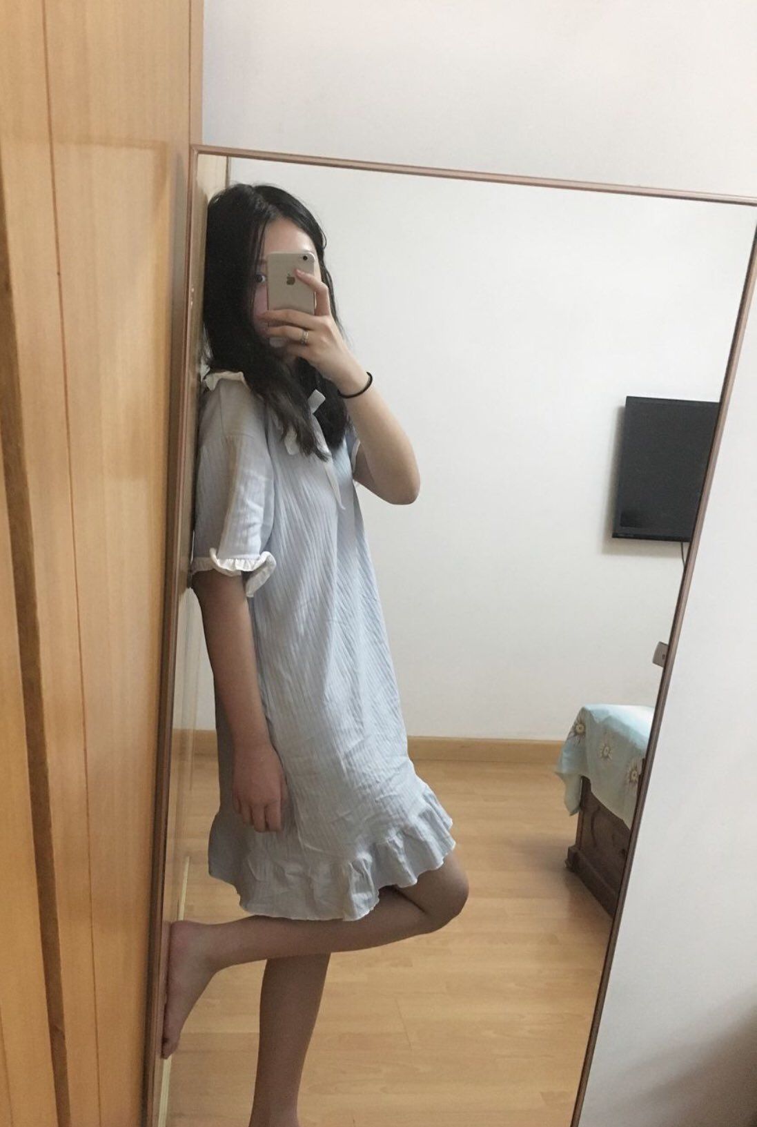 对镜自拍的妹子 千娇百媚 又纯又欲