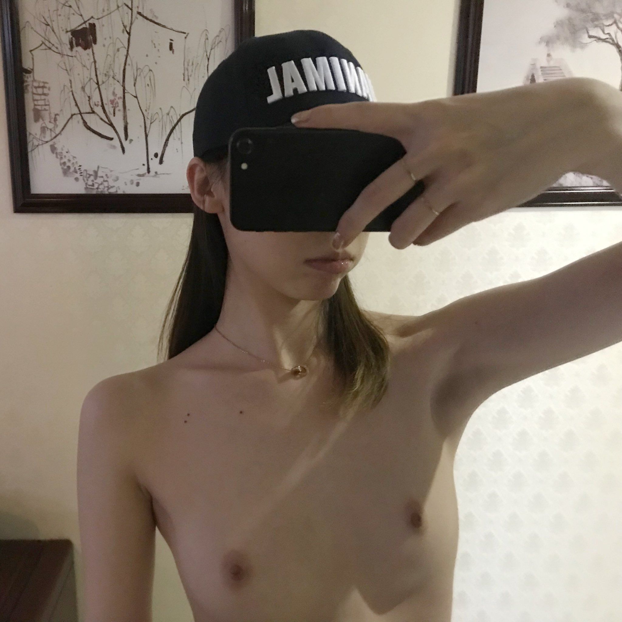 对镜自拍的妹子 千娇百媚 又纯又欲