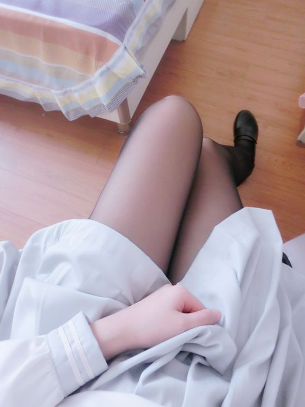 H工口小学生赛高黑丝足控