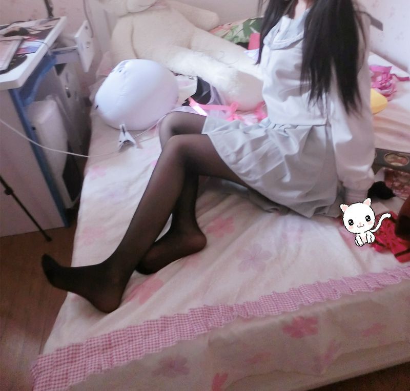 H工口小学生赛高黑丝足控