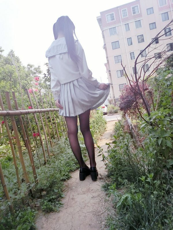 H工口小学生赛高黑丝足控