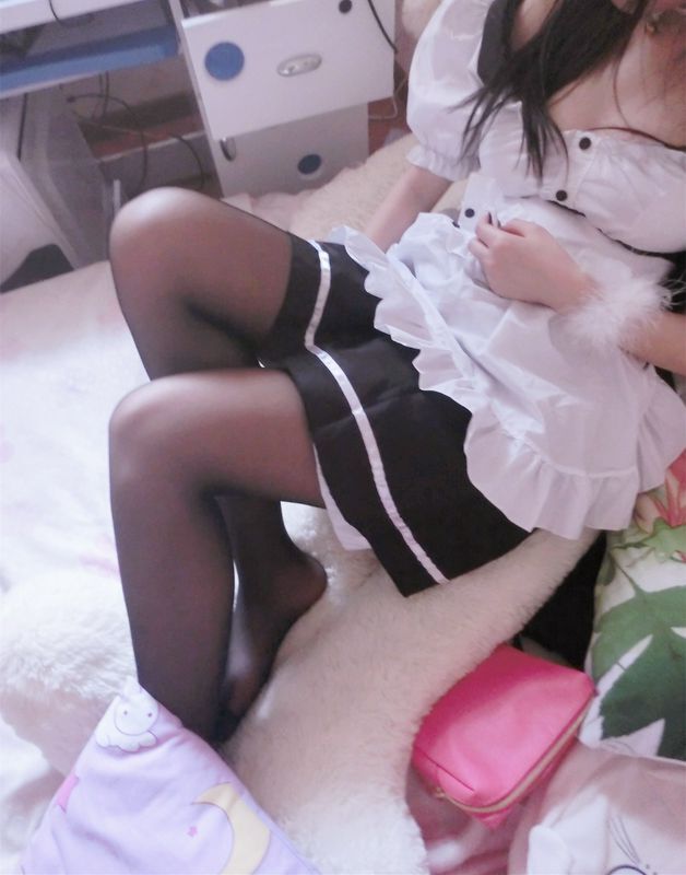 H工口小学生赛高黑丝足控
