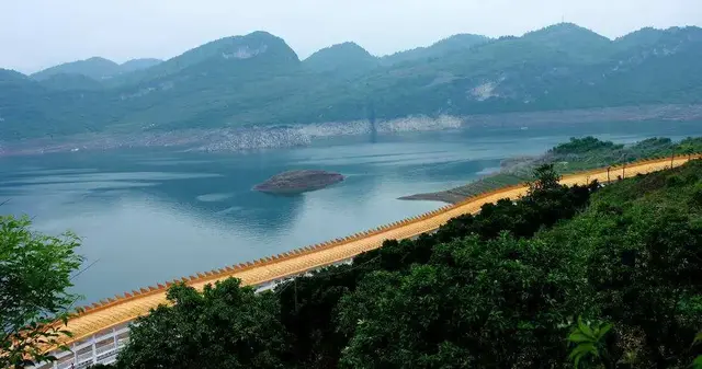 贵州17湖泊美如画！你去过几个？