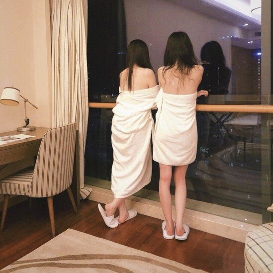 [小母狗] 深夜福利—— 娉娉袅袅十三余,豆蔻梢头二月初
