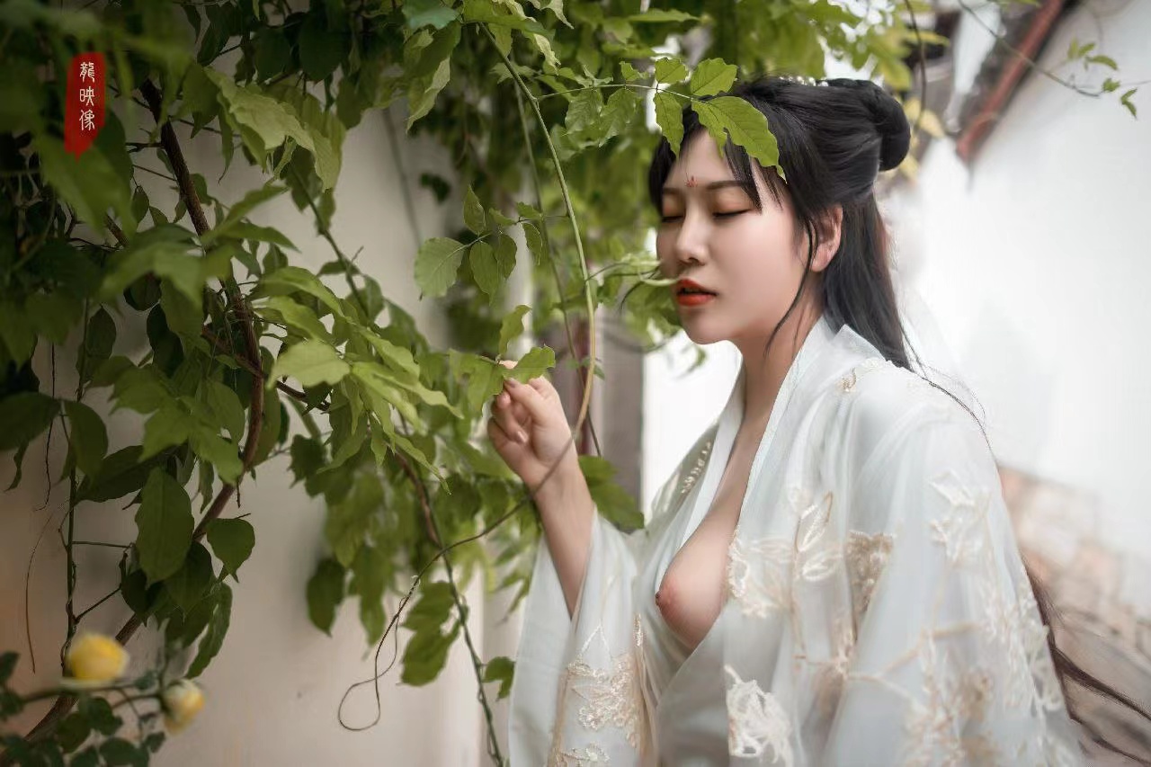 露出，人前的骚才是真的骚 20231017