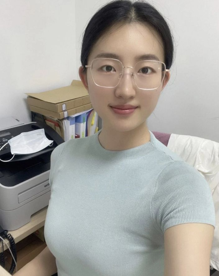 [第二期] 人前人后反差婊，你我的最爱