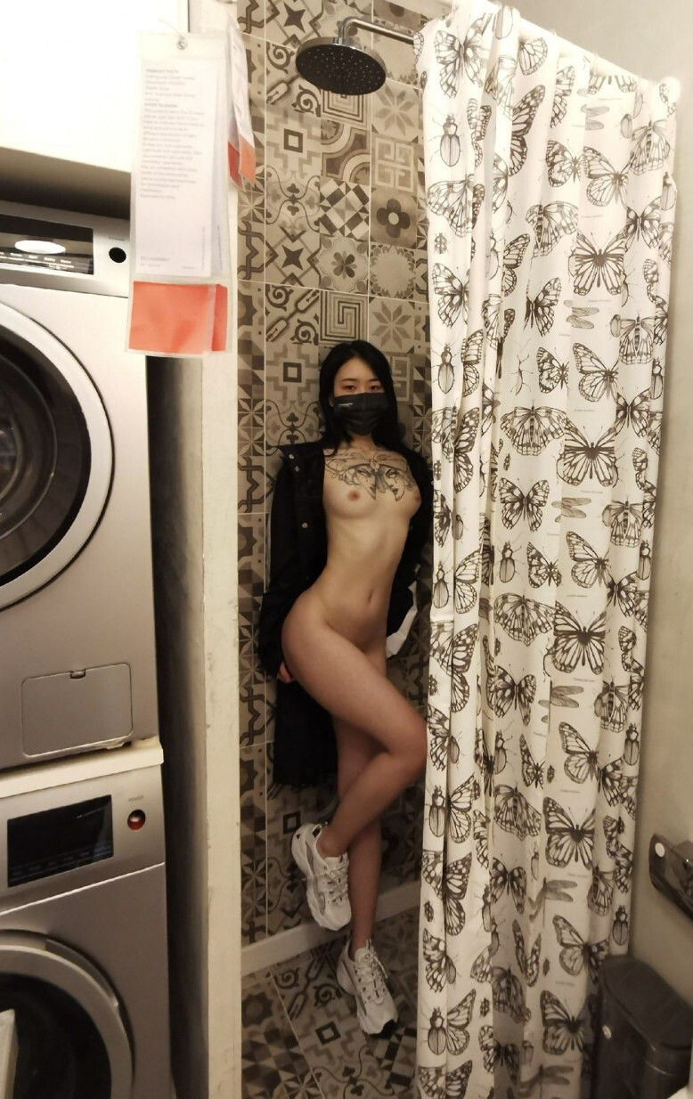 [小母狗] 兄弟们喜欢大屁股还是大奶子？