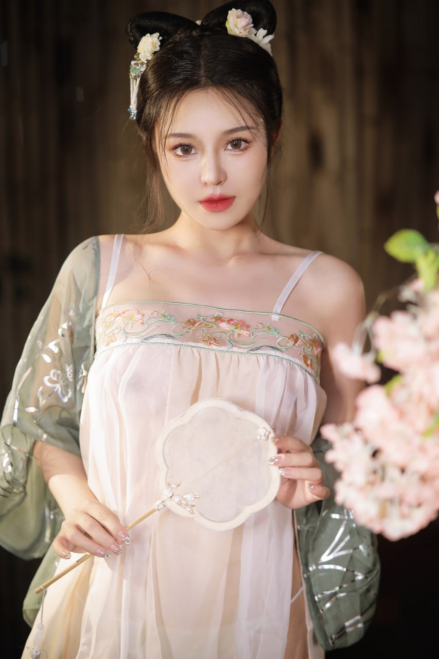 横看成岭侧成峰 美乳分享 第三弹
