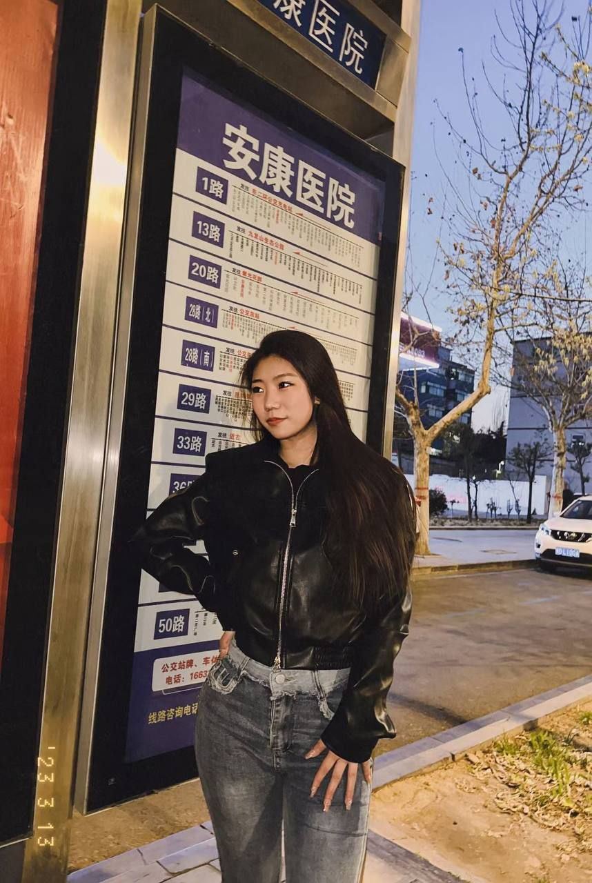 露脸美女 20231102