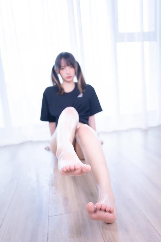爱的丝足美腿