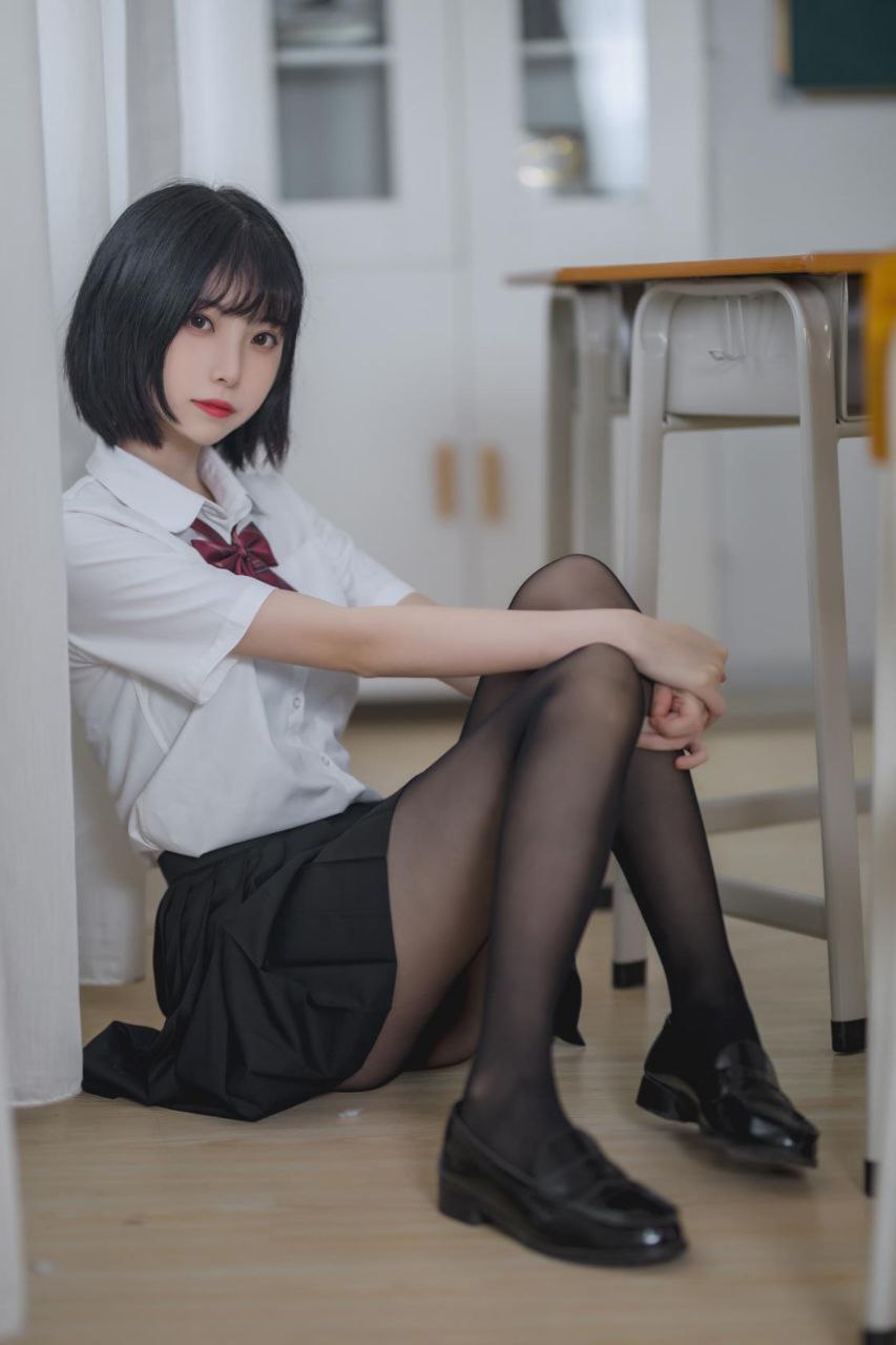 爱的丝足美腿