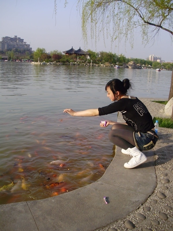 良家纯纯的丝袜 让人有莫名的冲动