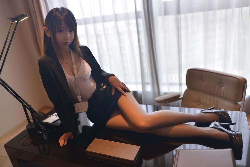爱的丝足美腿 20231106
