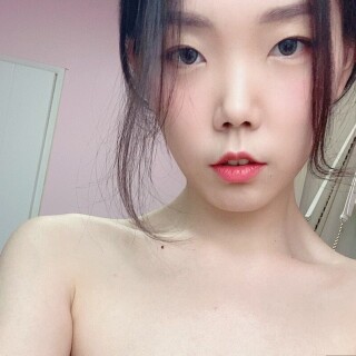 反差的嫩妹