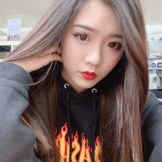 反差的嫩妹