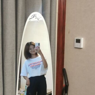 反差的嫩妹