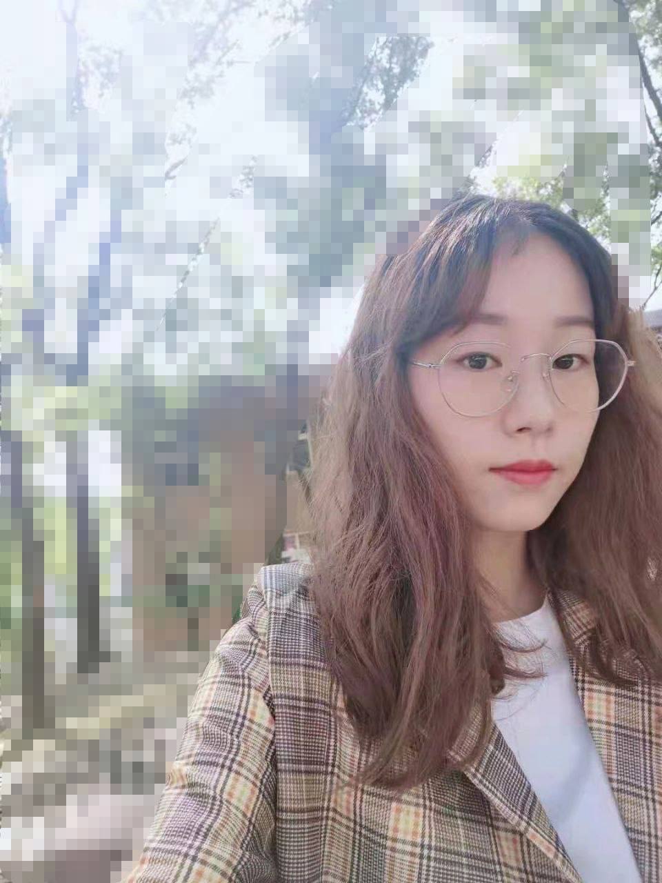 不怕反差婊有文化，就怕反差婊戴眼镜[118P]