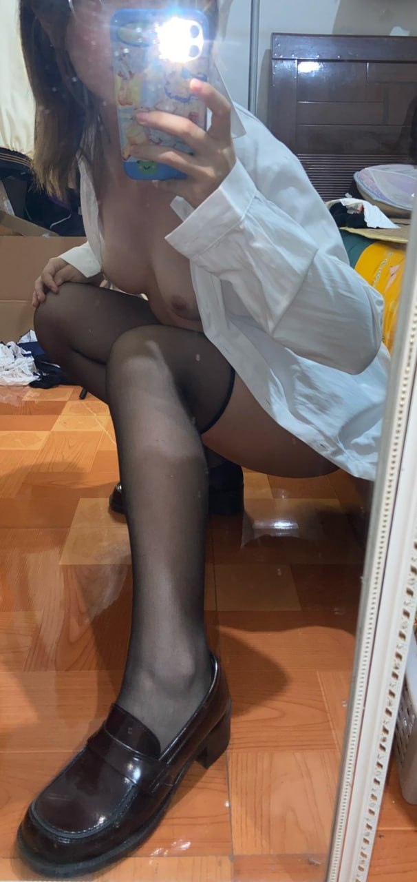 不怕反差婊有文化，就怕反差婊戴眼镜[118P]
