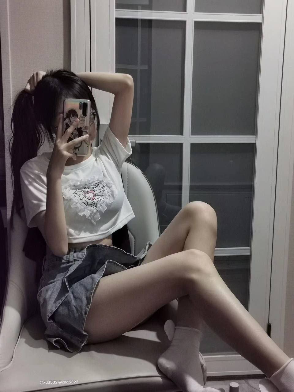不怕反差婊有文化，就怕反差婊戴眼镜[118P]