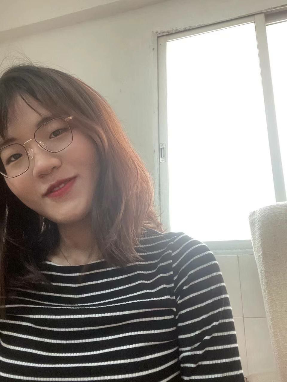 不怕反差婊有文化，就怕反差婊戴眼镜 [118P]