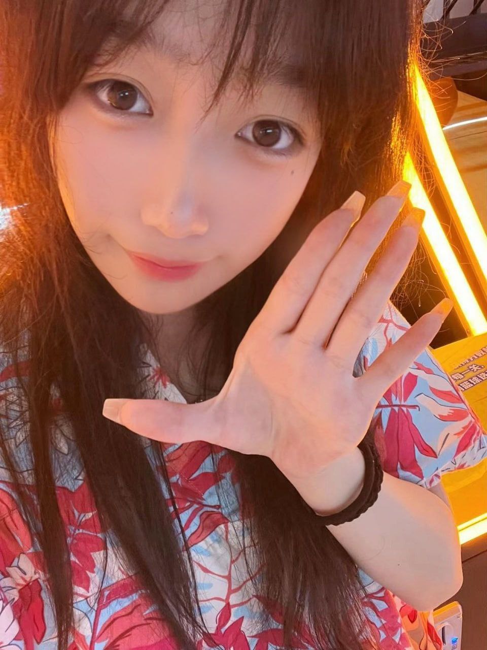 人妻女友的秘密 [107P]