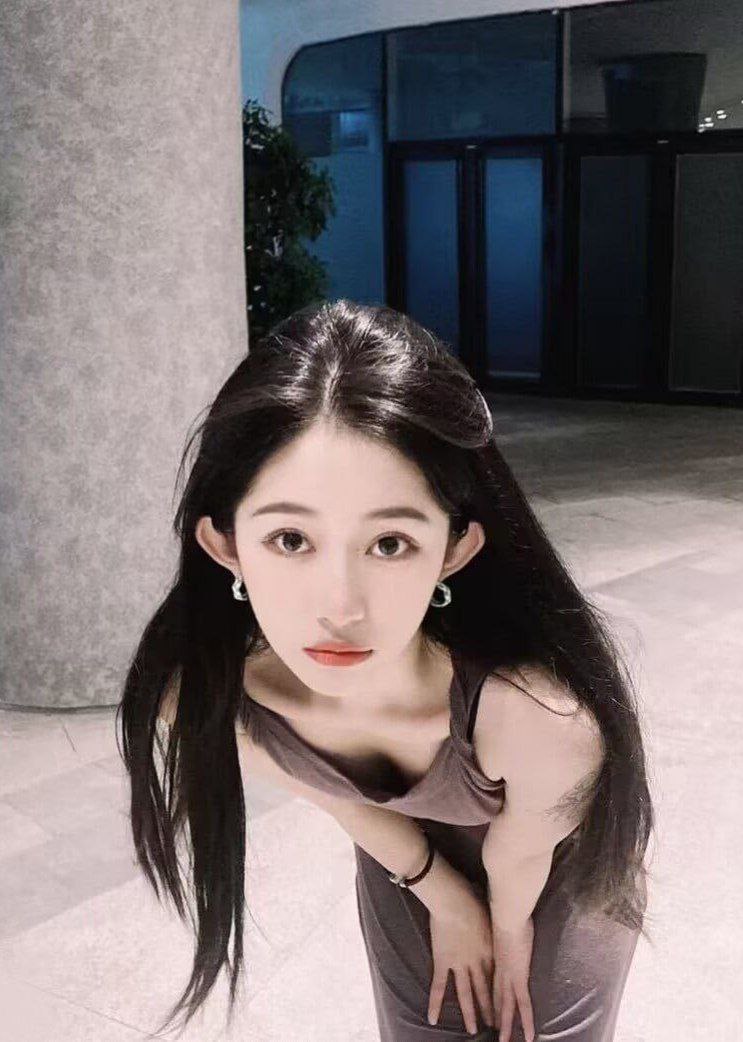 人妻女友的秘密 [107P]