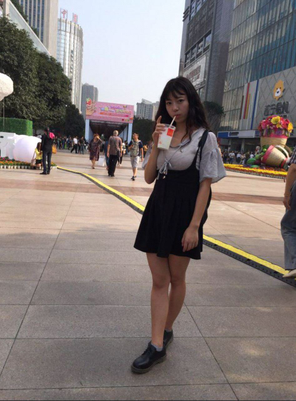 人妻女友的秘密 [107P]