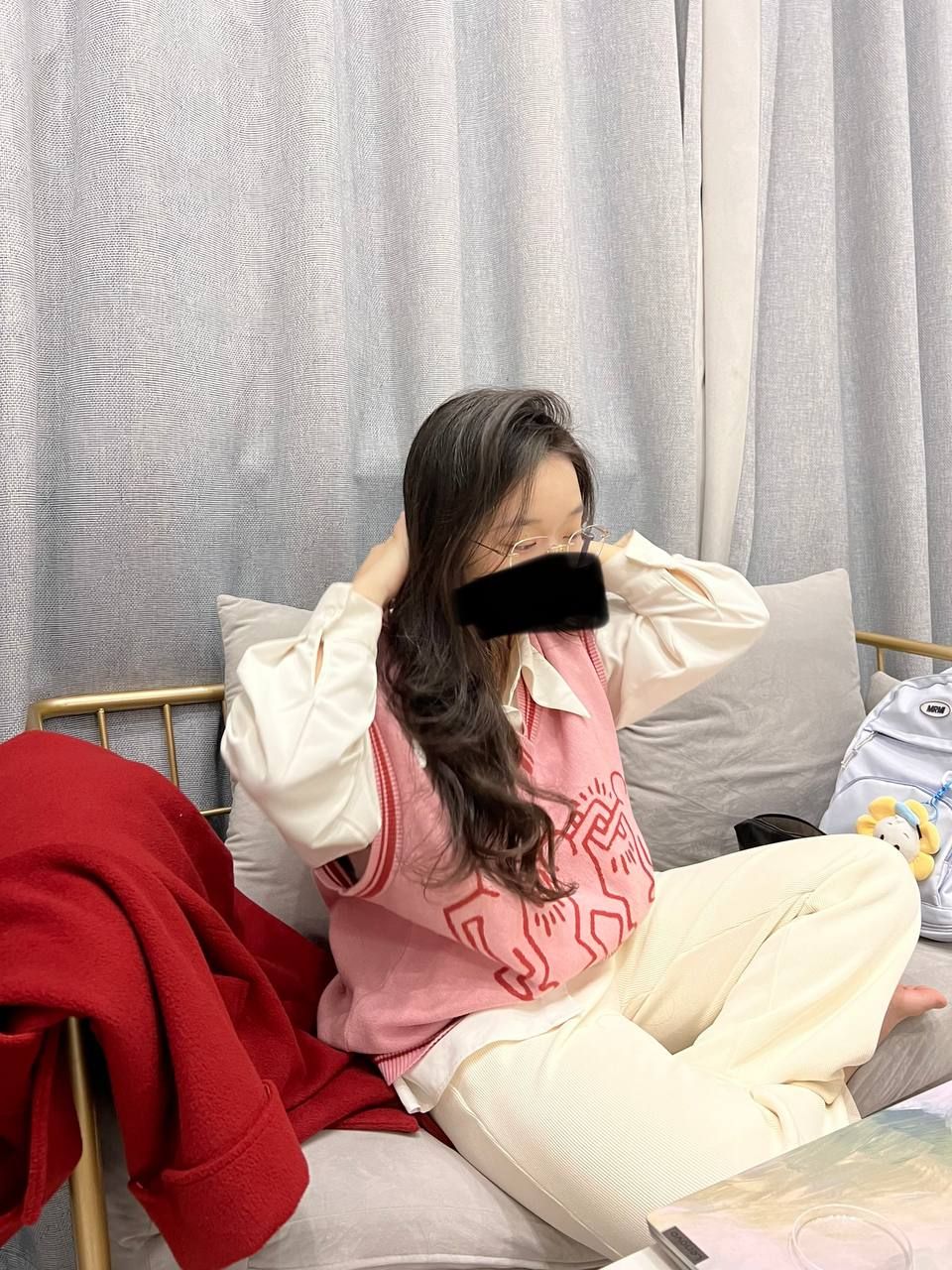 反差婊反差婊，人前人后反差悬殊，你爱我也爱 [35P]