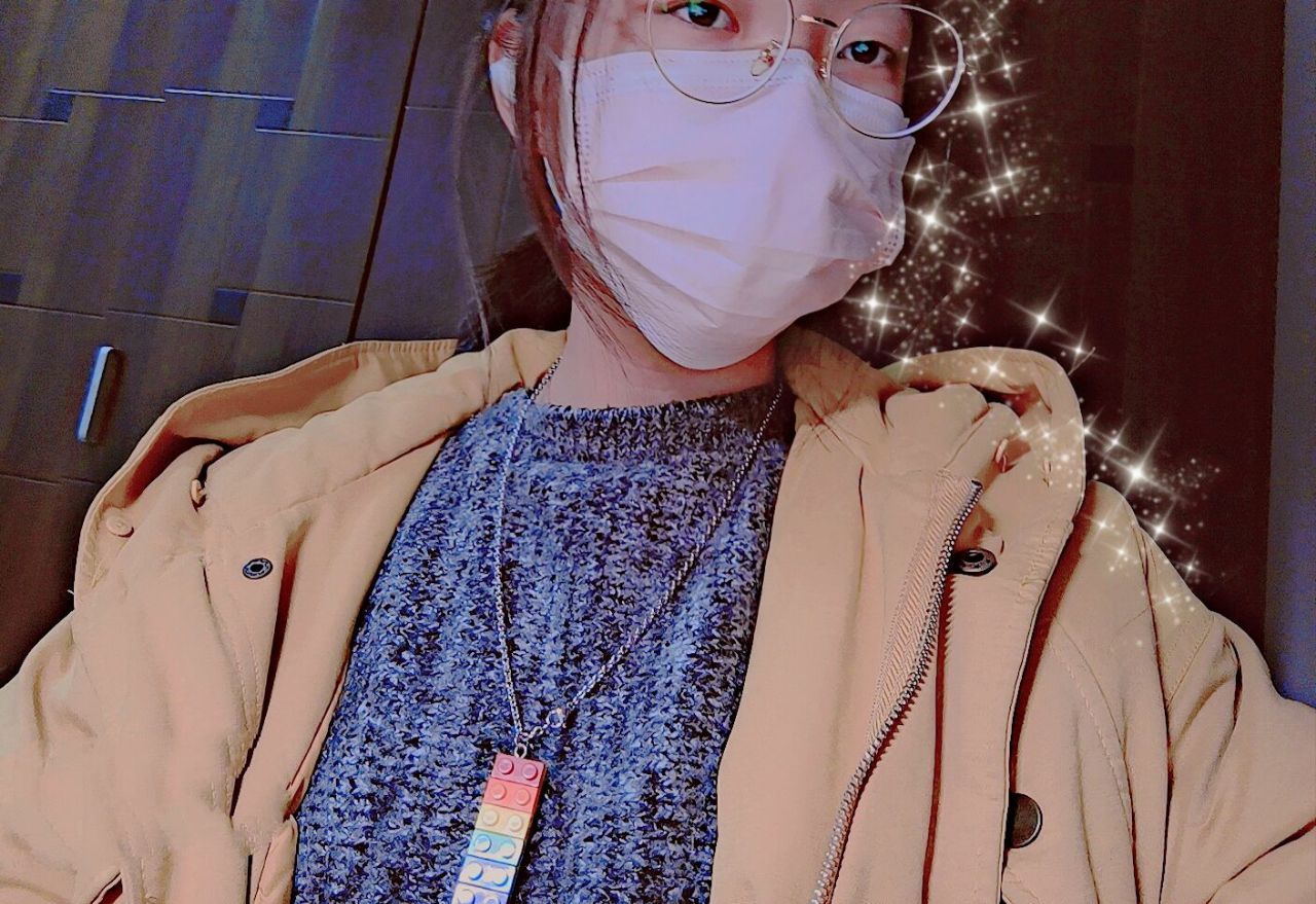 反差婊反差婊，人前人后反差悬殊，你爱我也爱 [35P]