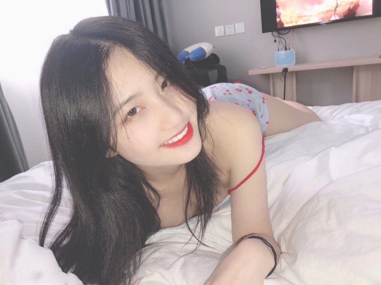 电报反差群里收集的反差婊，量大管饱，请君欣赏 [104P]