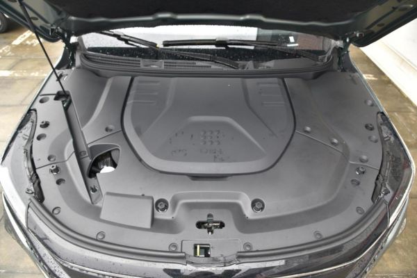 中型插混SUV蓝电E5只需9.98万元；这性价比让欧尚Z6 iDD望尘莫及！