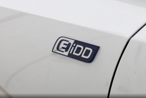 同样是买插混SUV，蓝电E5比欧尚Z6 iDD便宜3万，还有7座可选！
