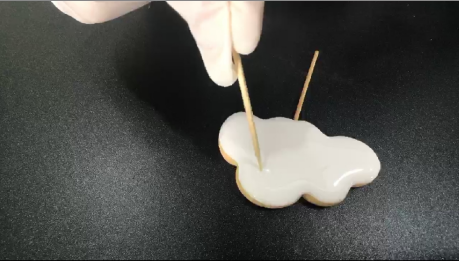 重庆欧艺西点学校教你一步步打造精美的糖霜饼干