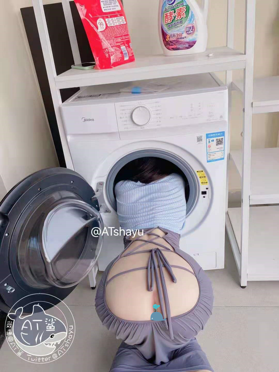AT鲨吉他妹妹