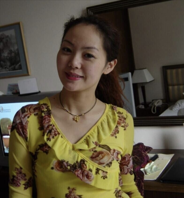 逼很骚的浪货