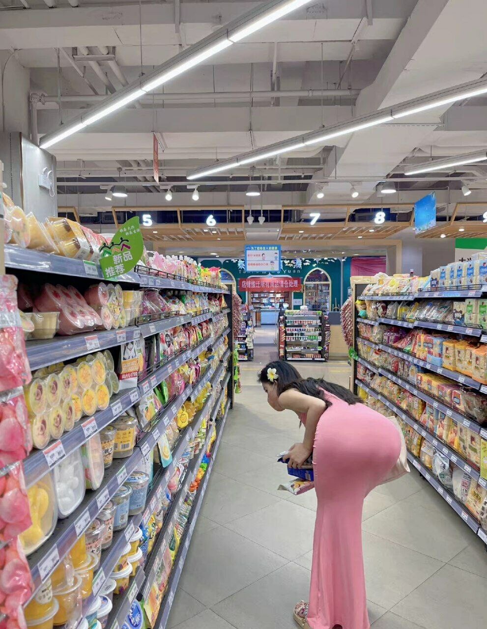 大奶子人间不可多得