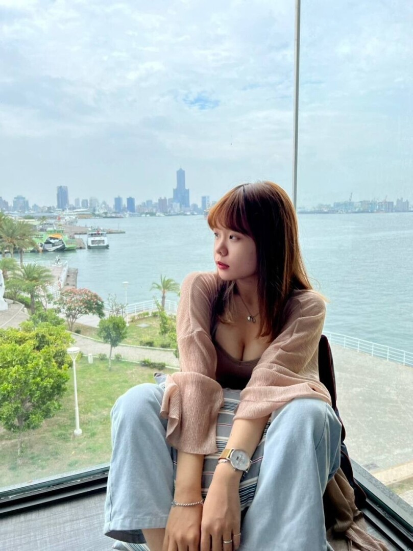 美女出来玩啊 [100P]