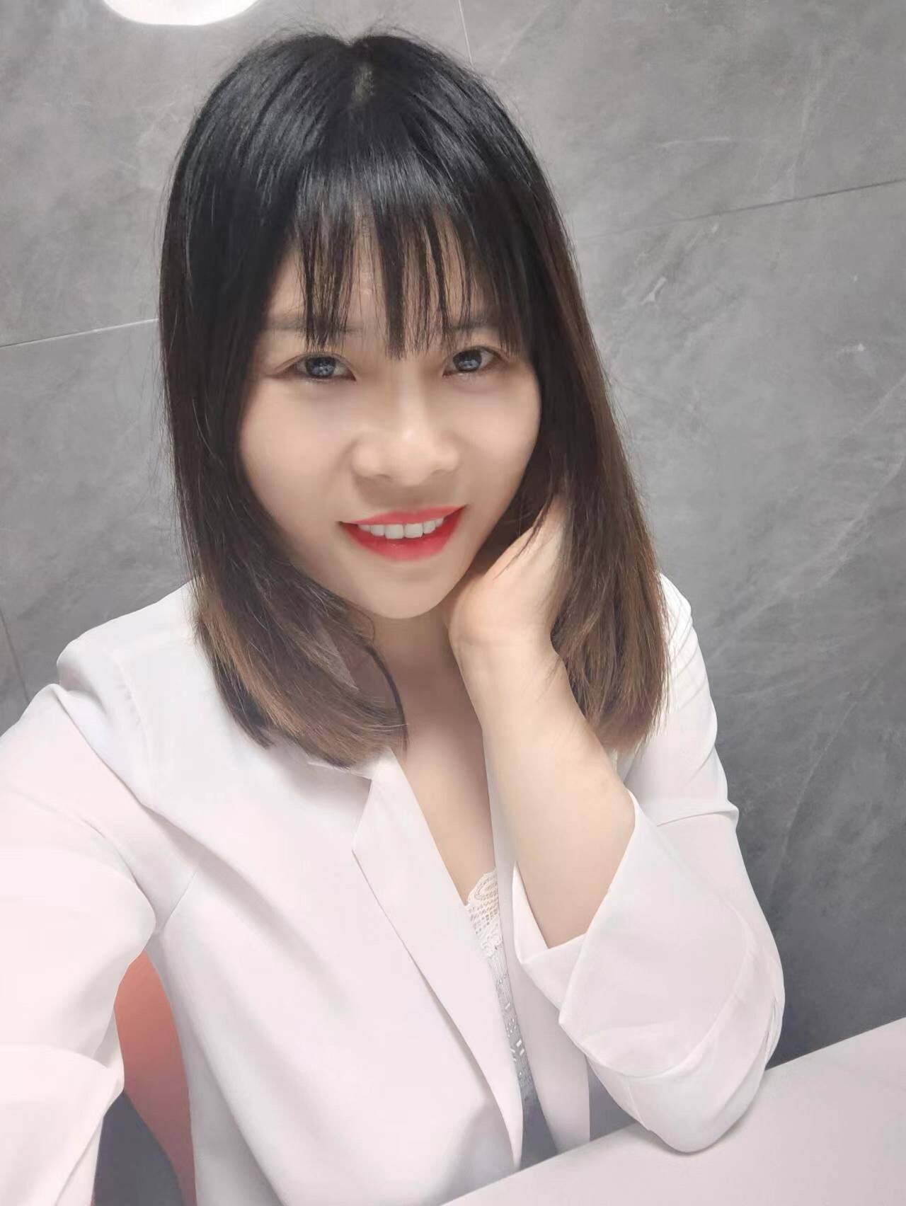小区里的少妇[66P]