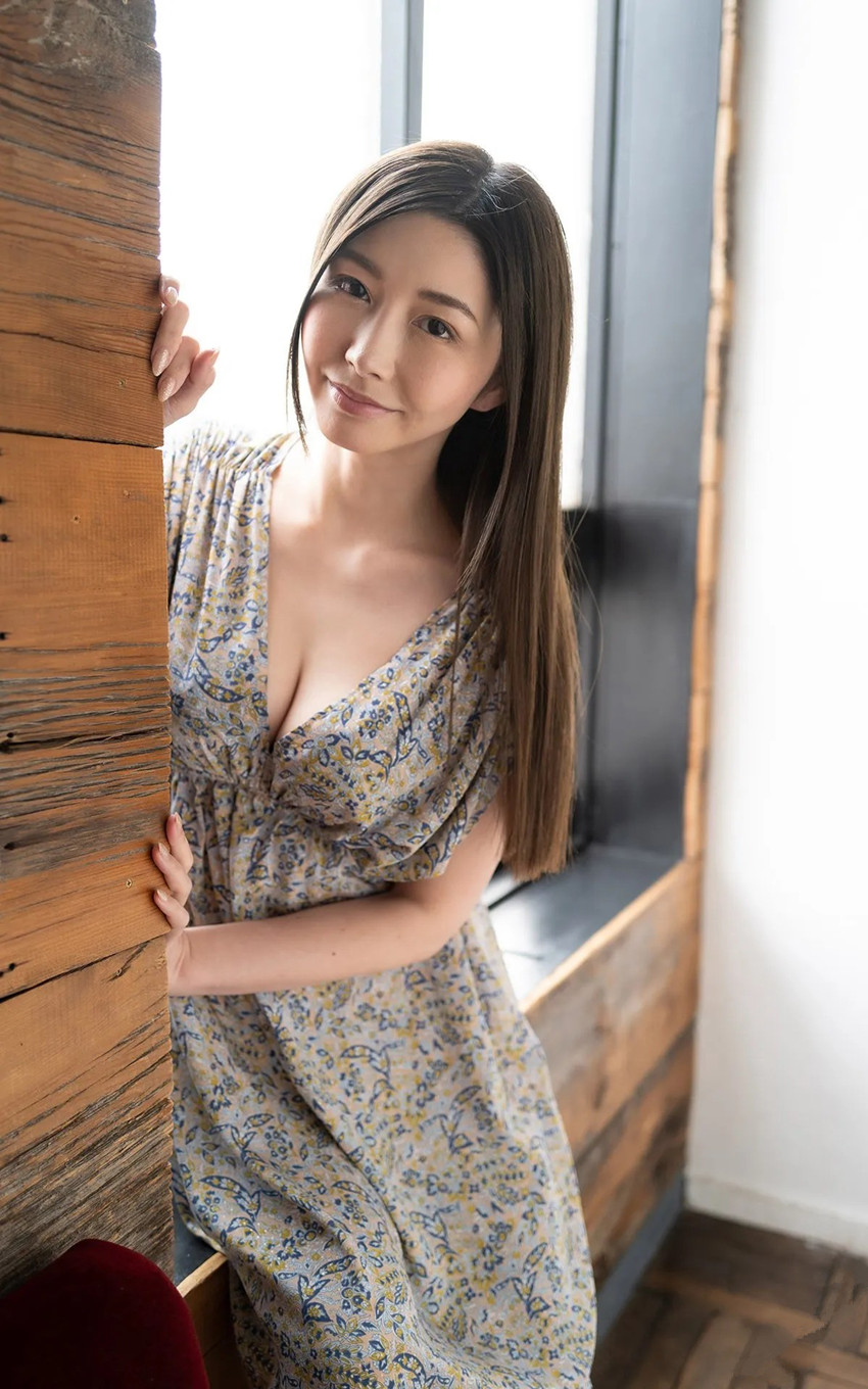 拥有火辣身材的熟女
