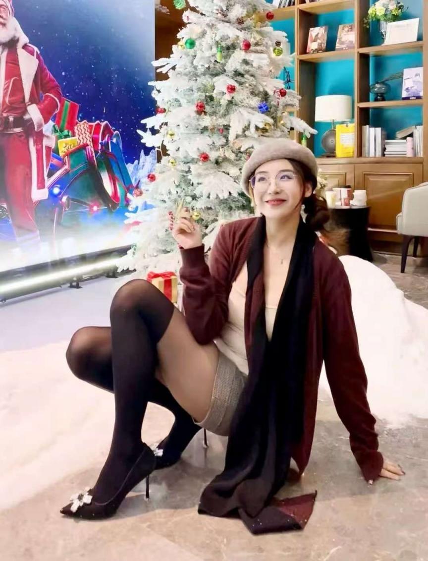漂亮的女老师[28P]