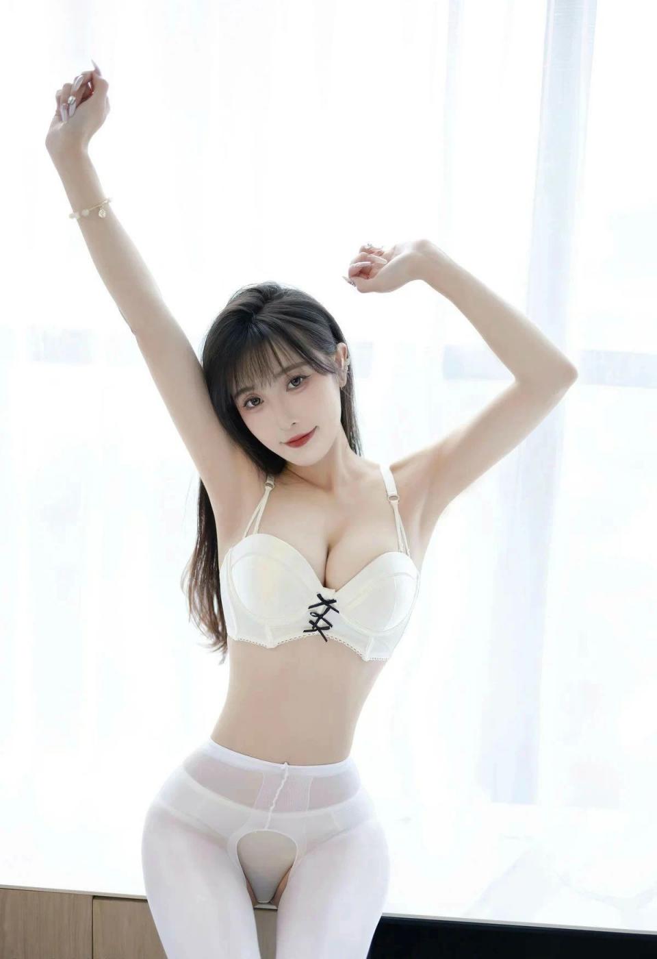漂亮的少妇[28P]