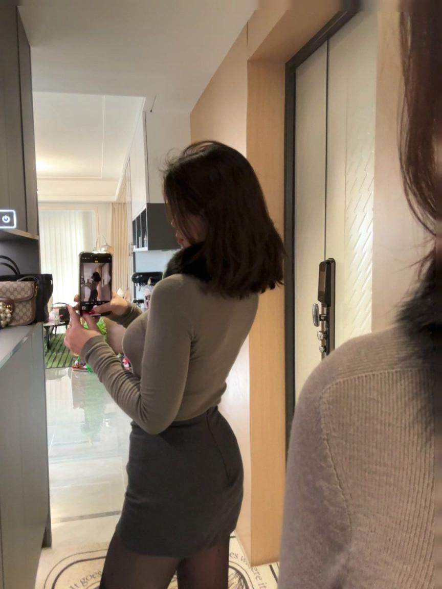 人妻[30P]