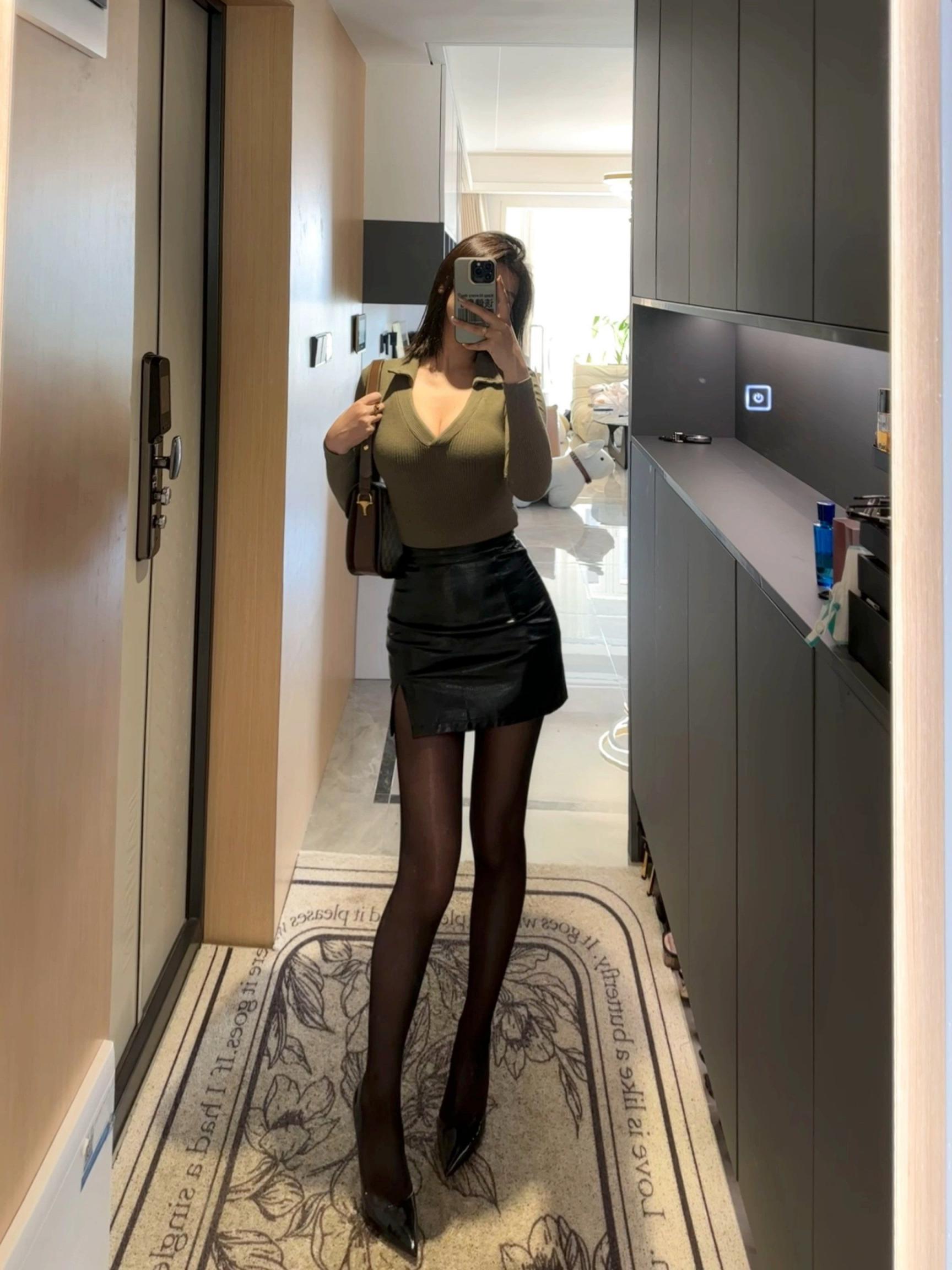 人妻[30P]