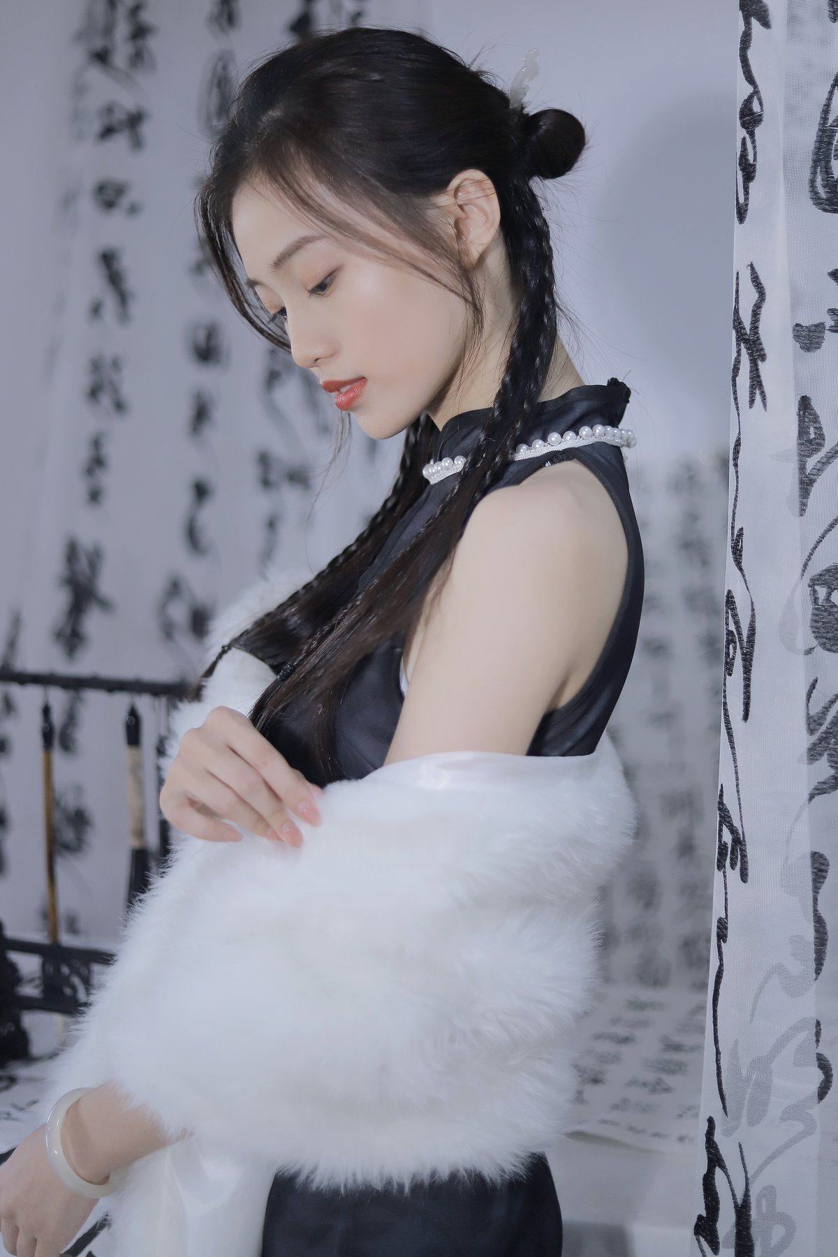 素人［28P］