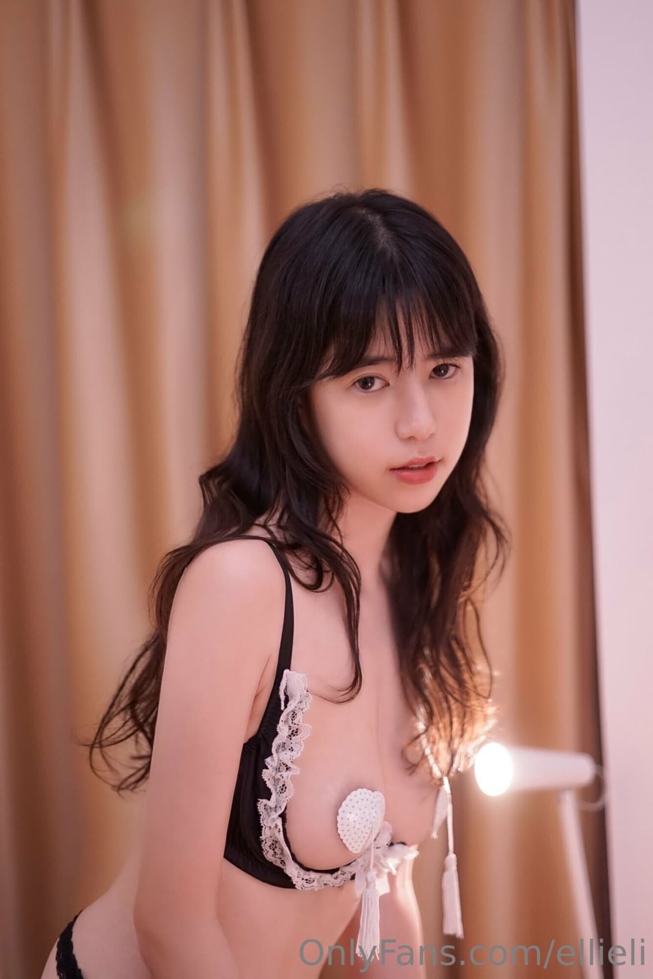 粉嫩的乳头[20P]