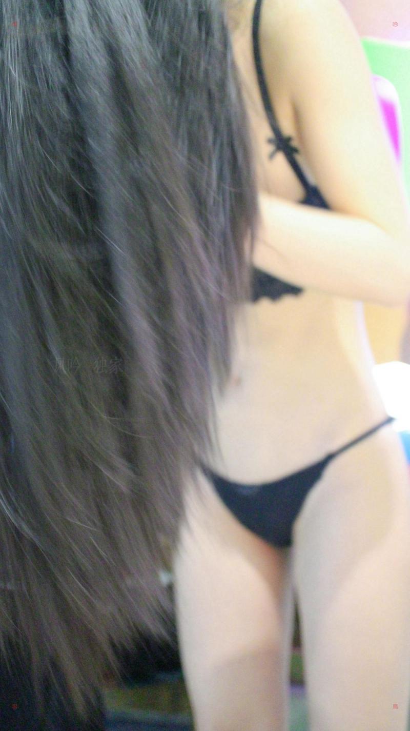 好喜欢这极品的奶子