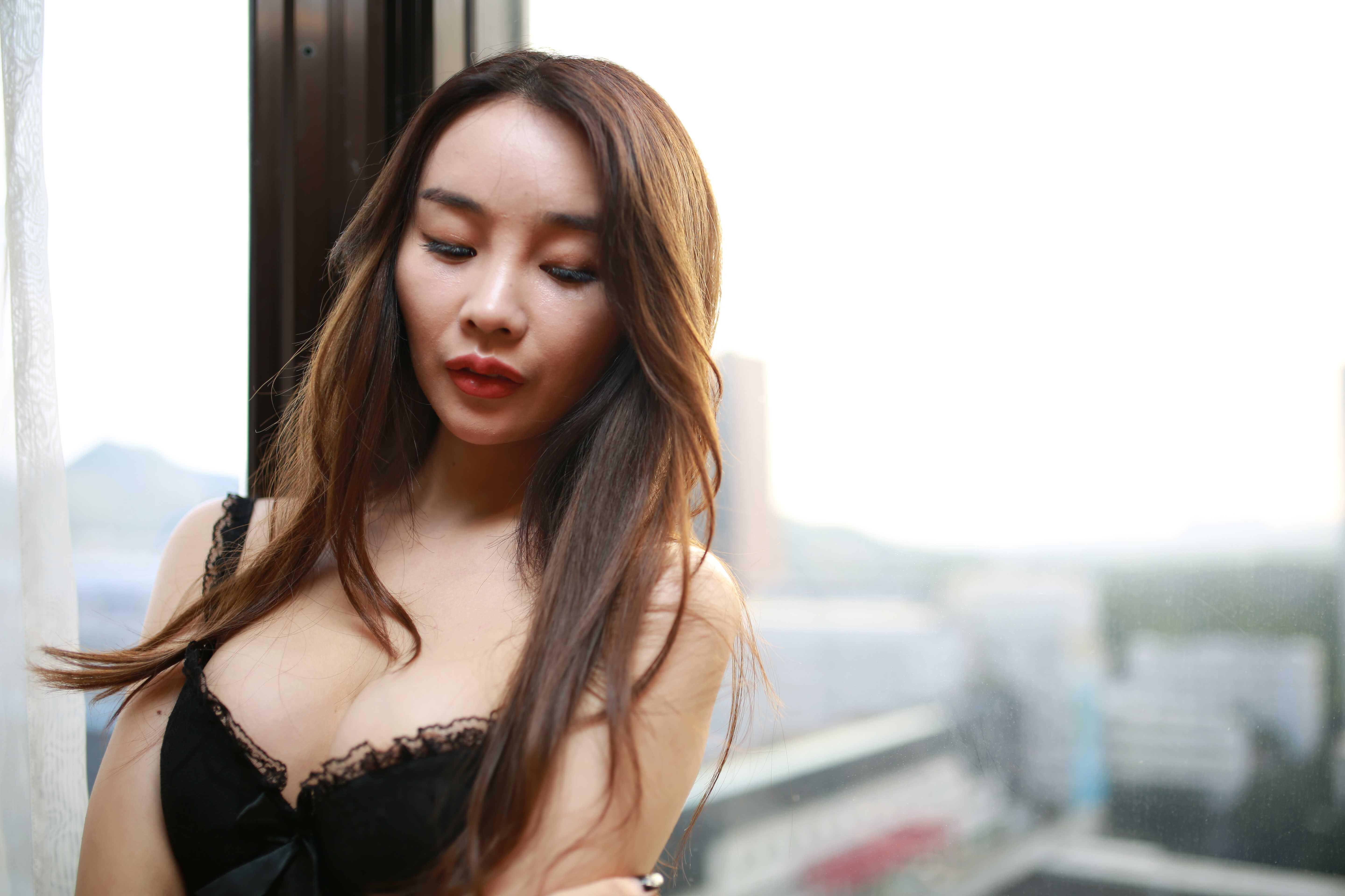 情趣黑丝制服魅力十足
