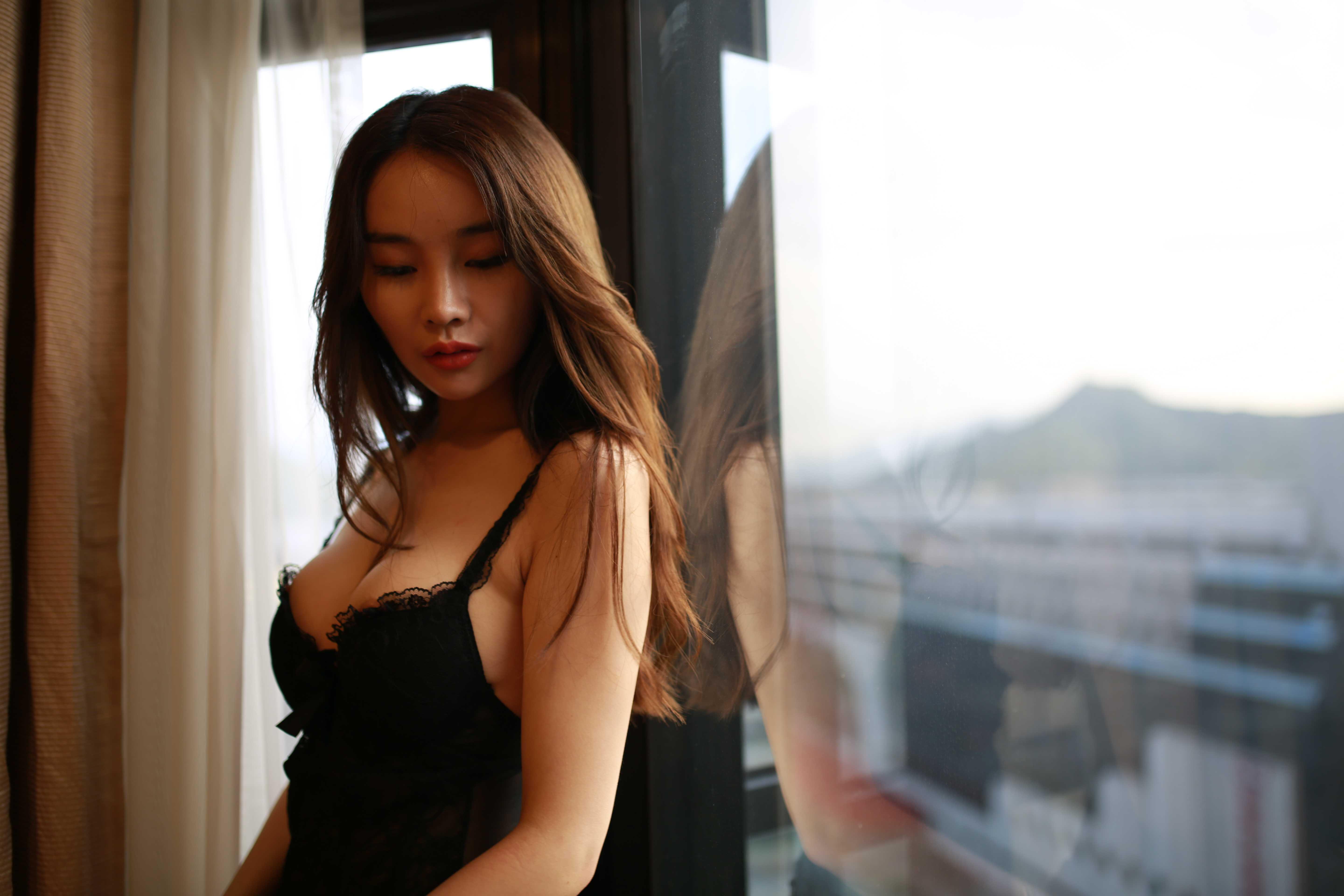 情趣黑丝制服魅力十足