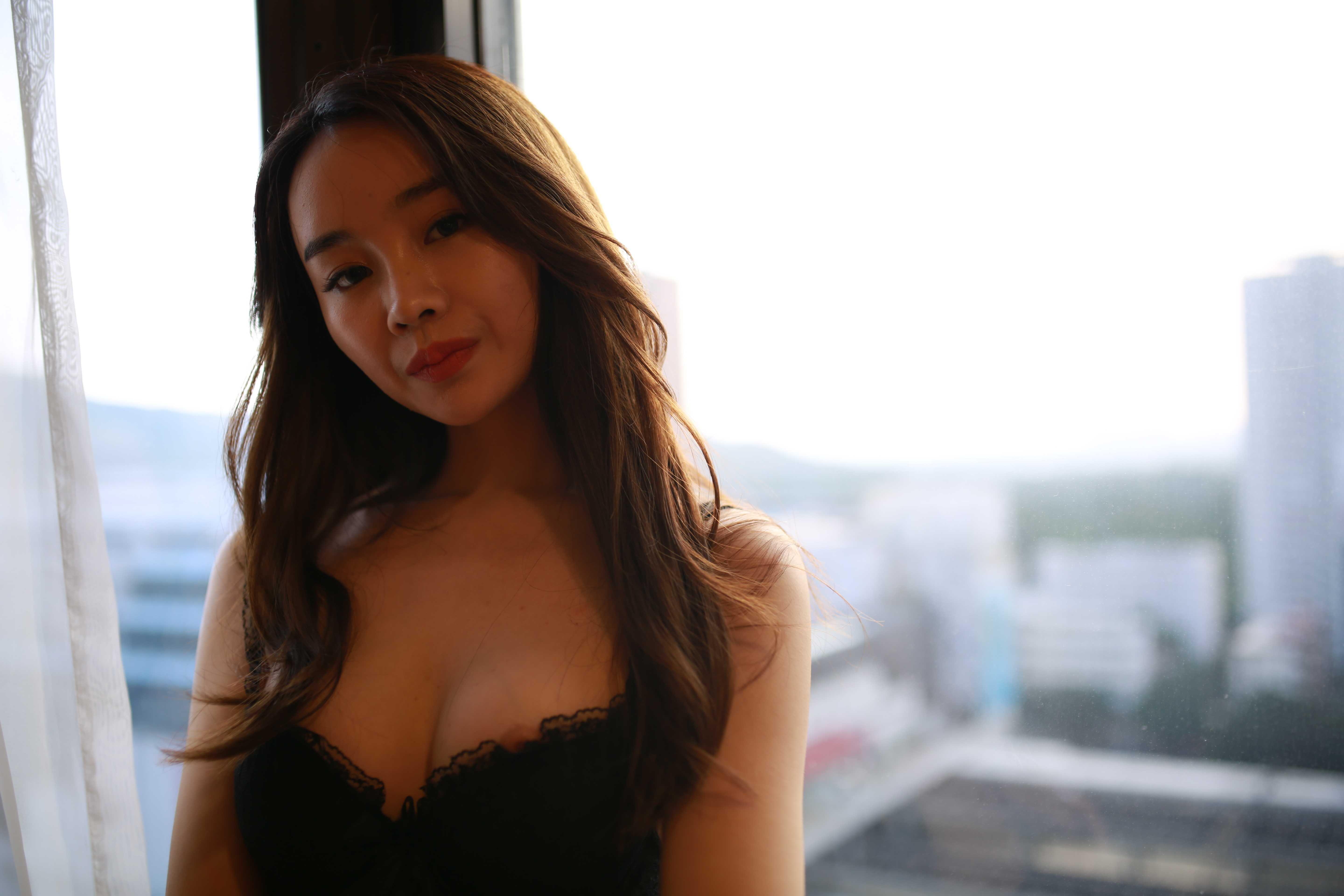 情趣黑丝制服魅力十足