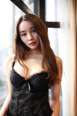 情趣黑丝制服魅力十足